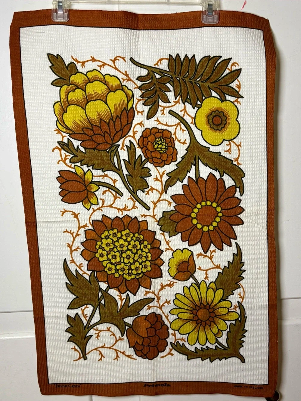 Vintage 70s Warm Tone Wildflowers Irish Cabin Cotton Tea Towel
